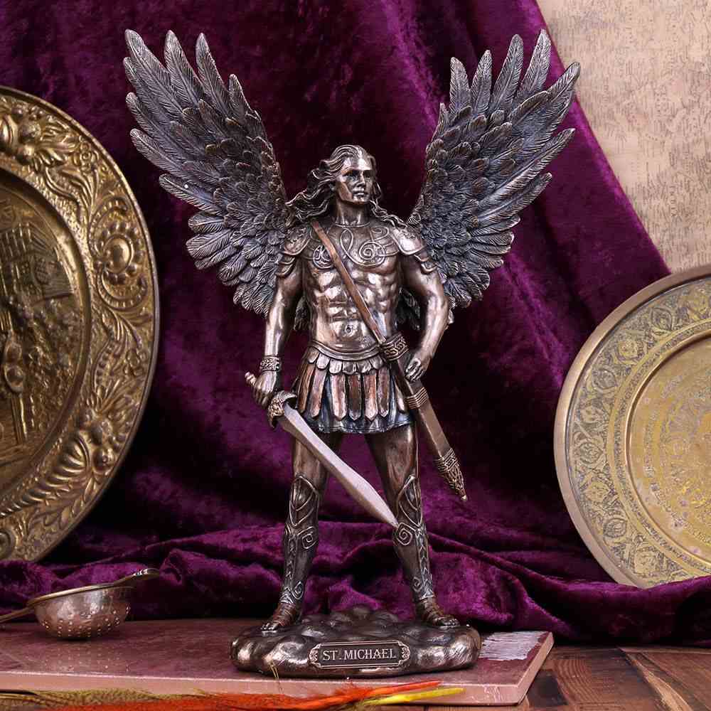 Nemesis Now - Saint Michael Dekorative Figur - Engel - Mehrfarben